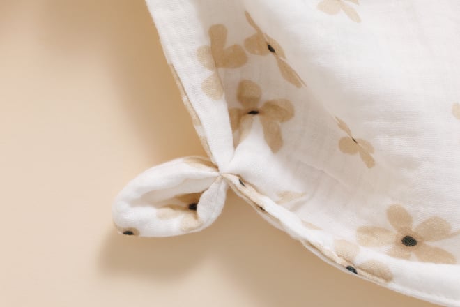 Huggy Lila Comforter