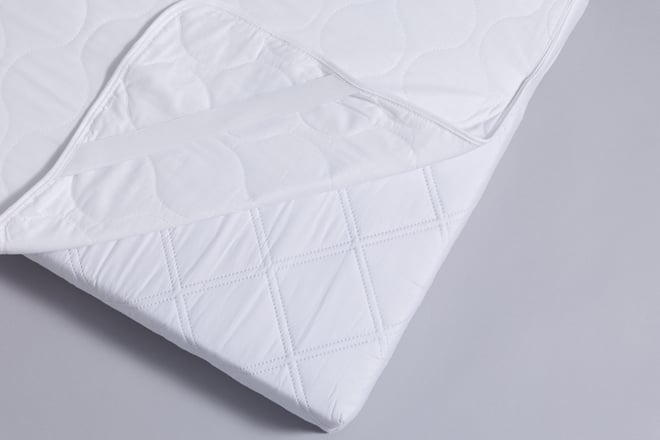 Medis Hypoallergenic Mattress Protector