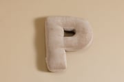Coussin Lettre P - Velours Côtelé Cappuccino