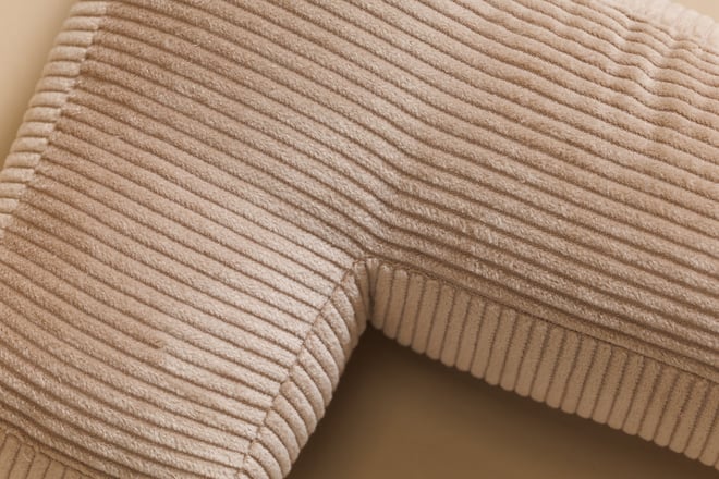 Coussin Lettre T - Velours Côtelé Cappuccino