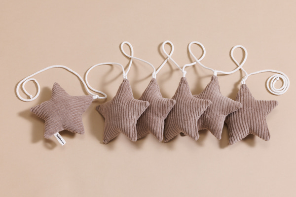Corduroy Stars Garland Cappuccino