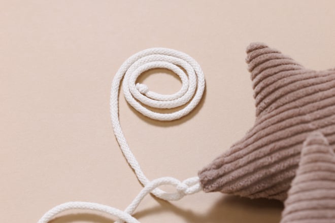 Corduroy Stars Garland Cappuccino