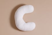 Coussin Lettre C - Bouclé Blanc