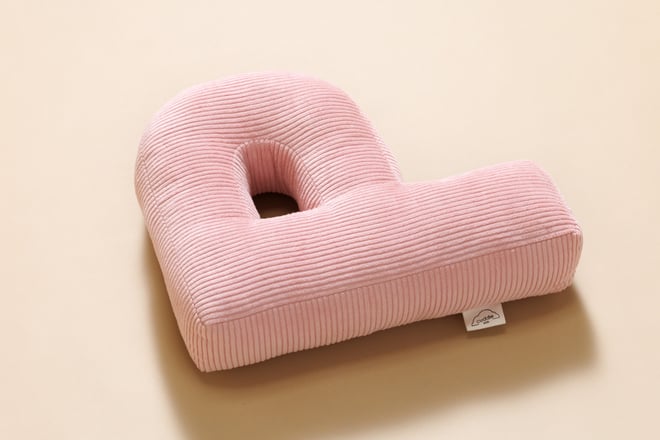 Coussin Lettre P - Velours Côtelé Rose