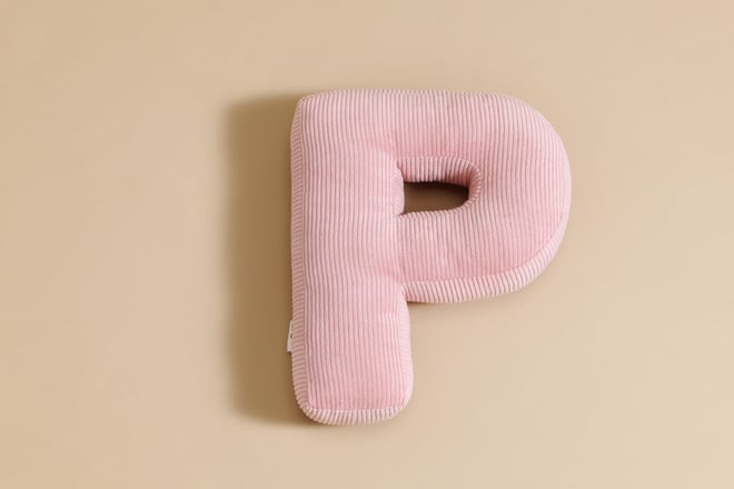 Coussin Lettre P - Velours Côtelé Rose