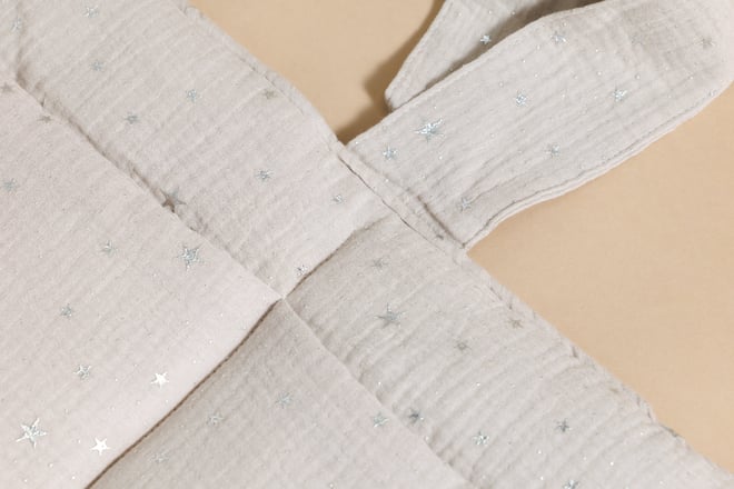 Pochette de Rangement Lit - Beige à Étoiles Argentées