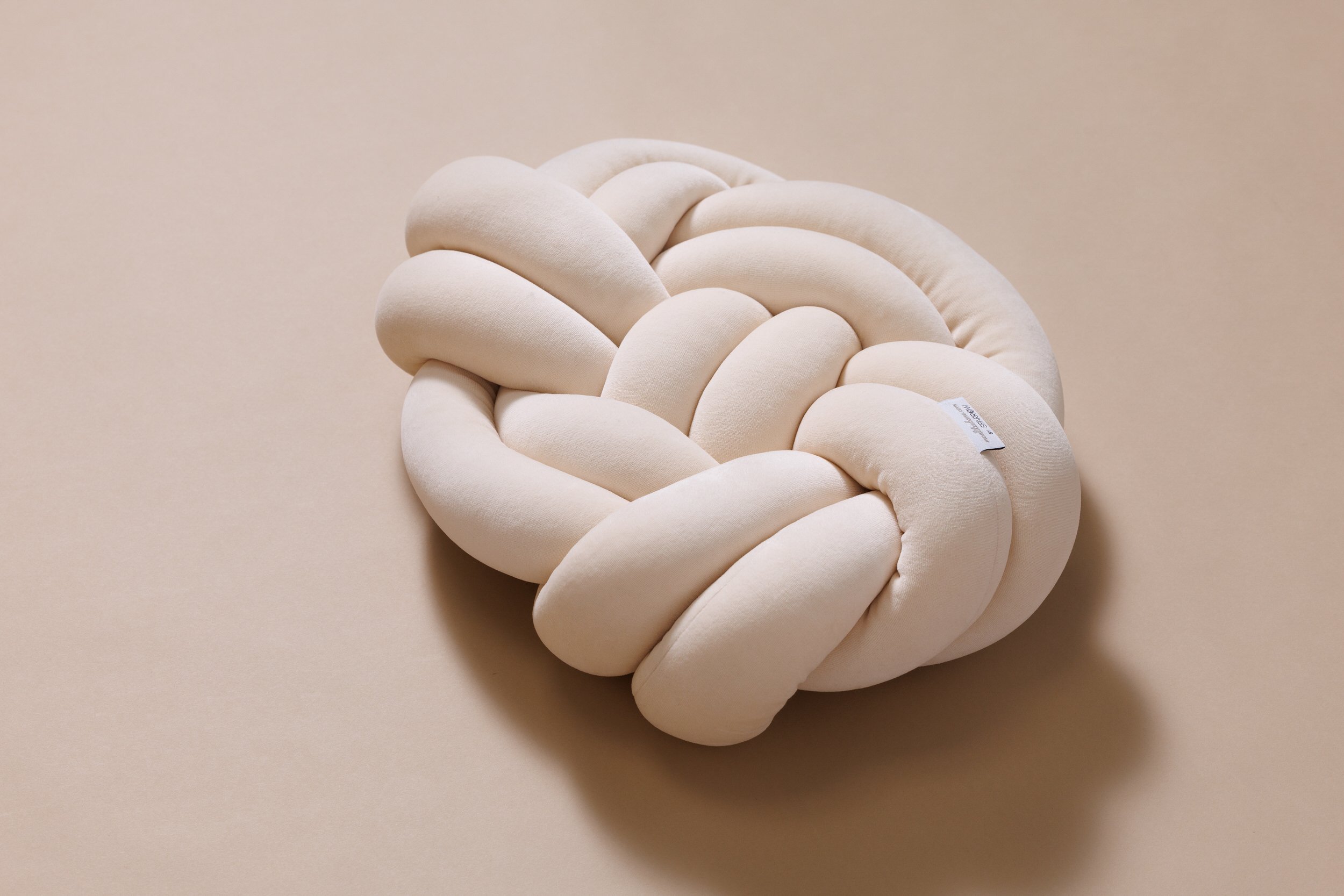 Cojín Nudo Almendra Cojín Nudo Almendra