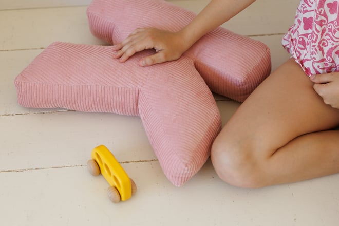 Cuscino Lettera K - Velluto a Coste Rosa