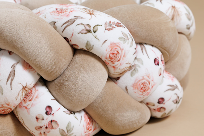 Mantinel Tressé 4 Épis – Boho Cappuccino Květiny