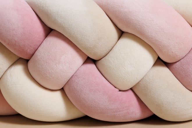 Powder Pink and Almond Bed Bumper - 4 Ropes