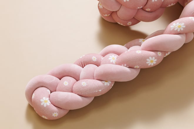 Daisies Powder Pink Bed Bumper - 4 Ropes