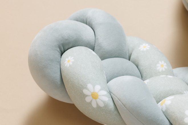 Daisies Powder Pink Bed Bumper - 4 Ropes