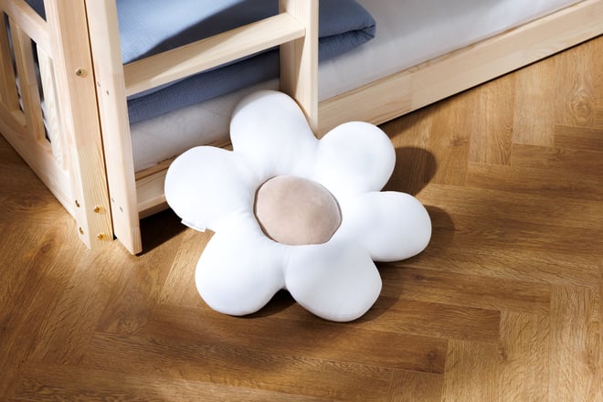 Velour Daisy Cushion - Cappuccino