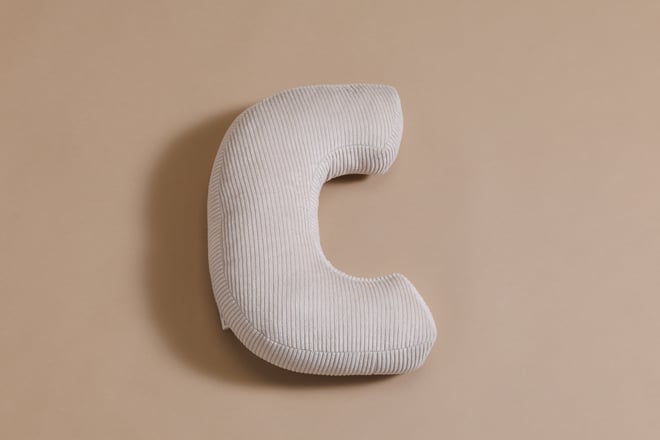 Cuscino Lettera C - Velluto a Coste Ecru