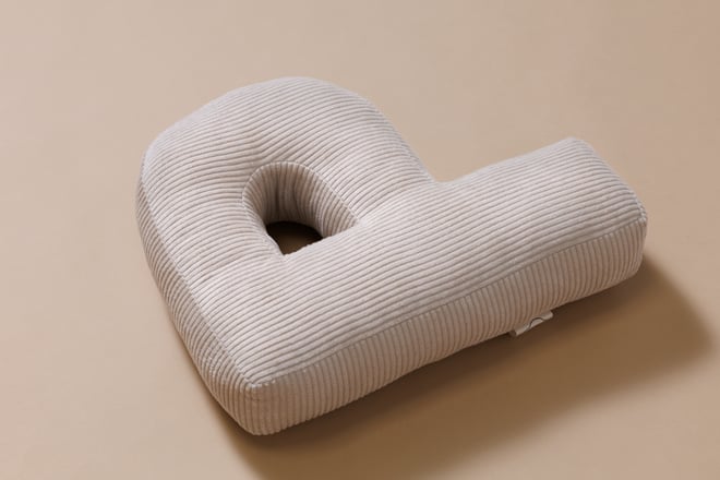 Coussin Lettre P - Velours Côtelé Écru