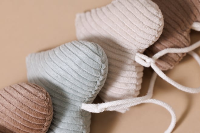 Corduroy Hearts Garland Winter