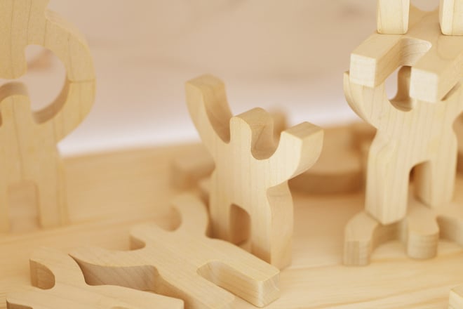 Jouet en bois - Pyramide Acrobates
