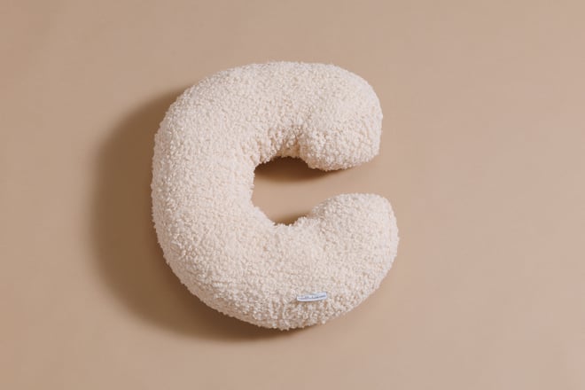Cuscino Lettera C - Vanilla Boucle