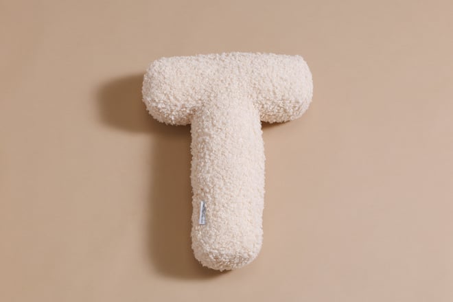 Letter Cushion T - Vanilla Boucle