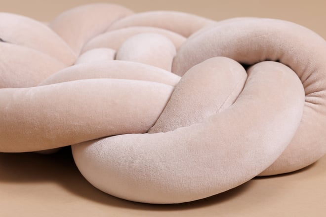 Coussin Noeud Beige