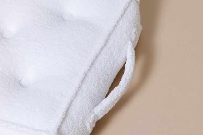 Puf Bouclé Bílý