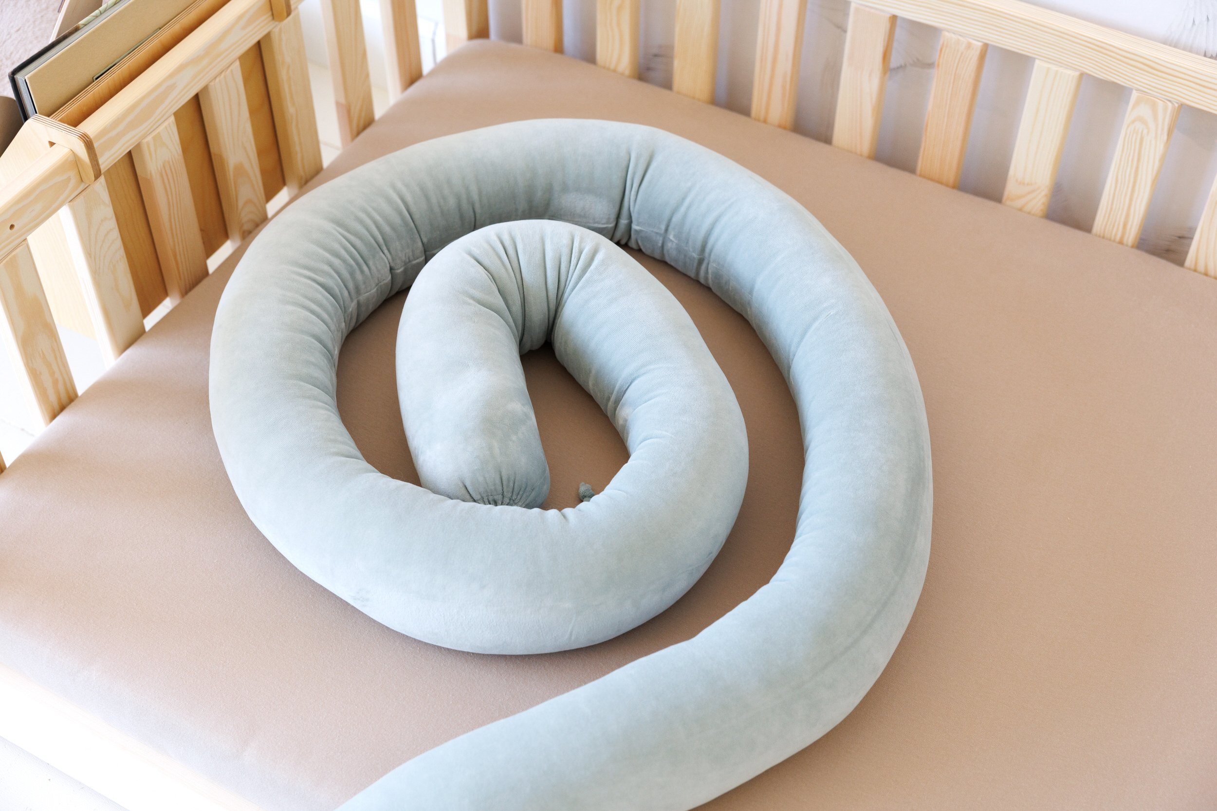 Contorno de Cama Travesseiro - Verde Sálvia Contorno de Cama Travesseiro - Verde Sálvia