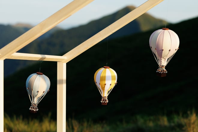 Hellrosa Heißluftballon