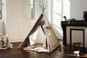 Cremefarbener Tipi