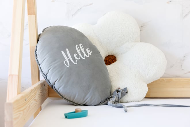 BoucleDaisy Cushion - Ecru
