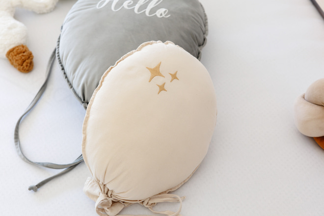Mini dekorativní polštář Ballon – Přírodní