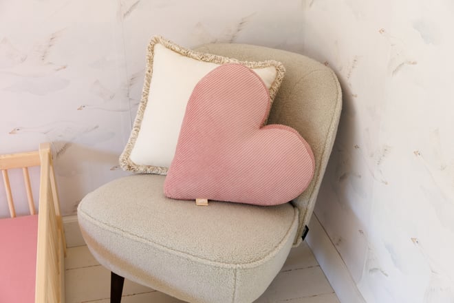 Coussin Coeur en Velours Côtelé Rose