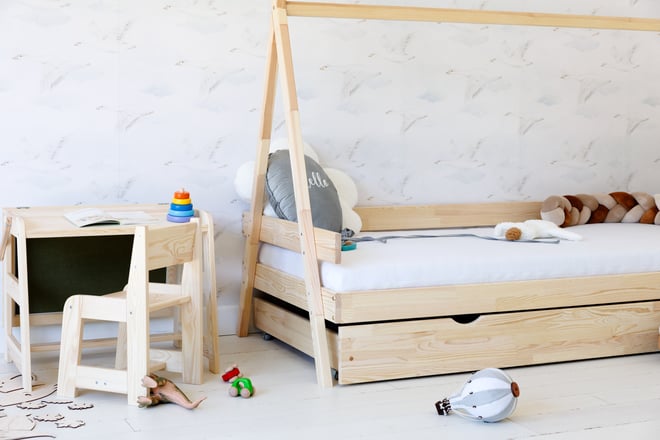Bureau et Chaise Avec Tableau Magnétique 