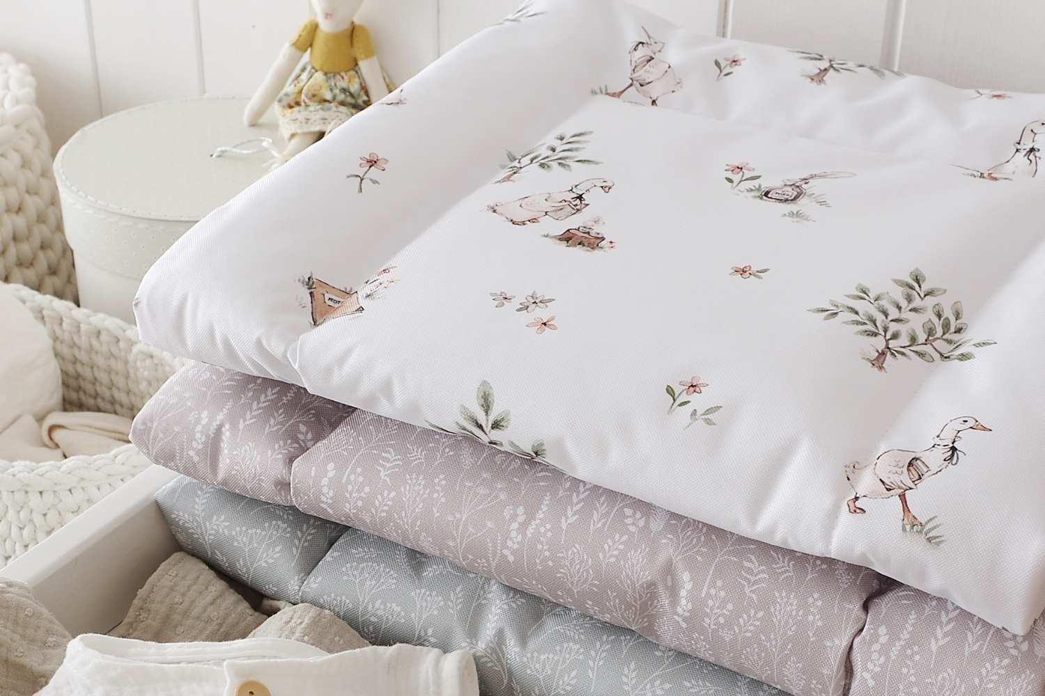 - Matelas à Langer 73x47cm - Oies - Blanc (Mon Lit Cabane) - Image 1