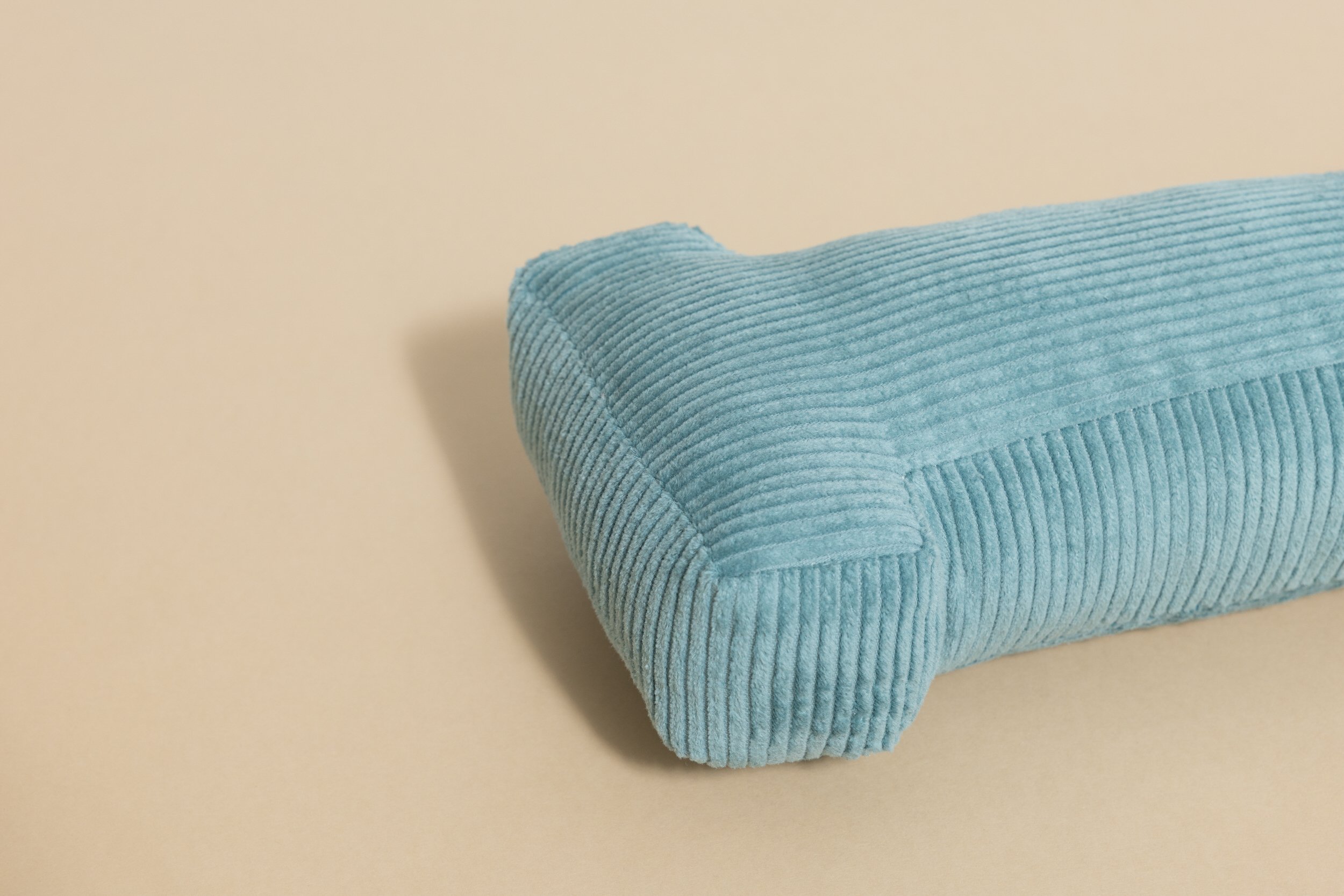 Coussin Lettre I - Velours Côtelé Bleu Coussin Lettre I - Velours Côtelé Bleu