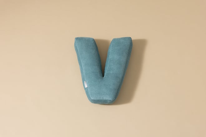 Coussin Lettre V - Velours Côtelé Bleu