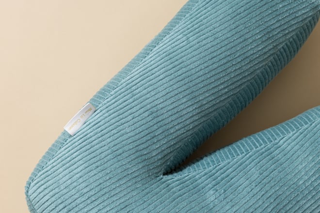 Coussin Lettre V - Velours Côtelé Bleu