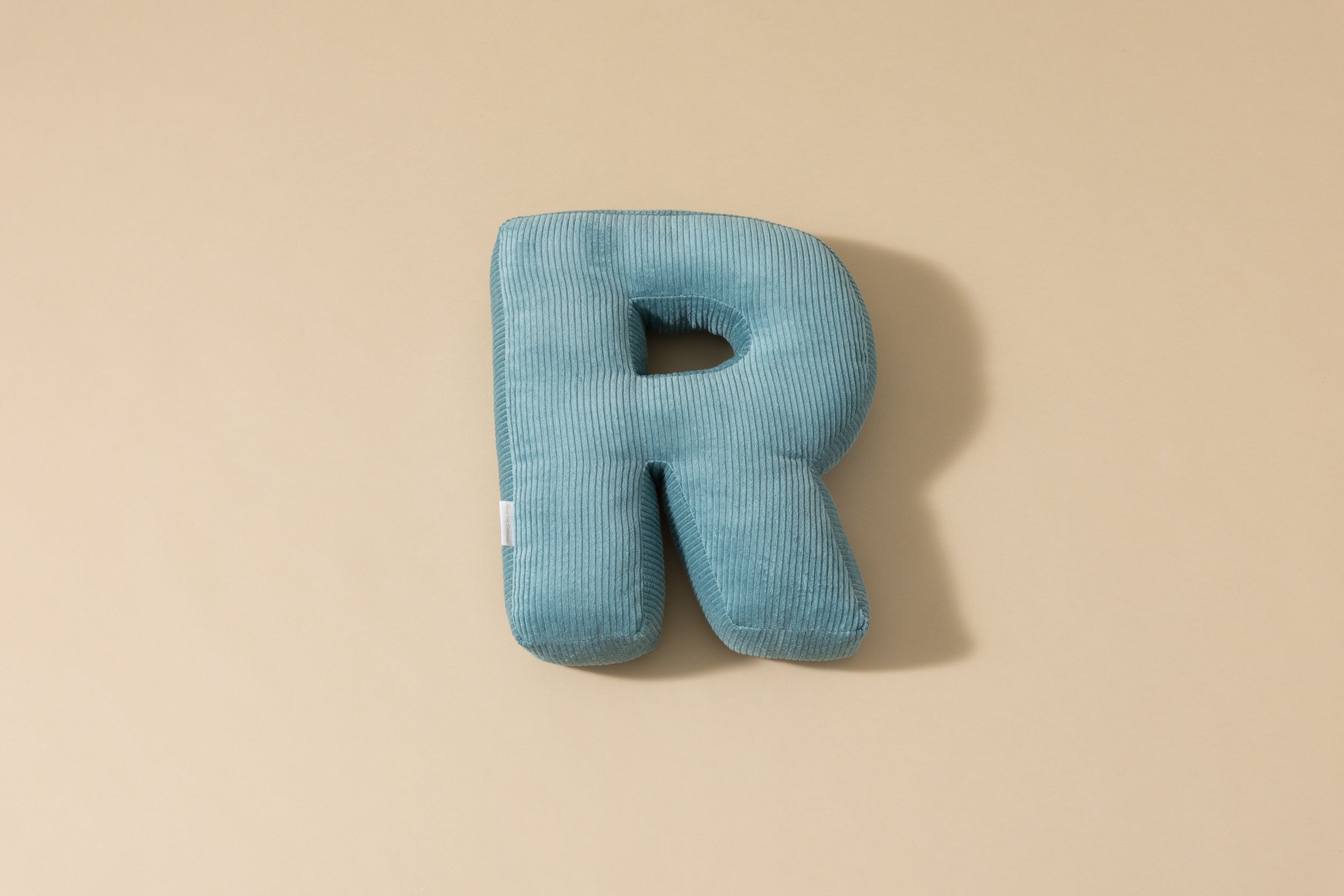Coussin Lettre R - Velours Côtelé Bleu Coussin Lettre R - Velours Côtelé Bleu