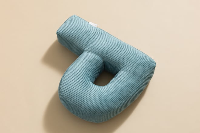 Coussin Lettre P - Velours Côtelé Bleu