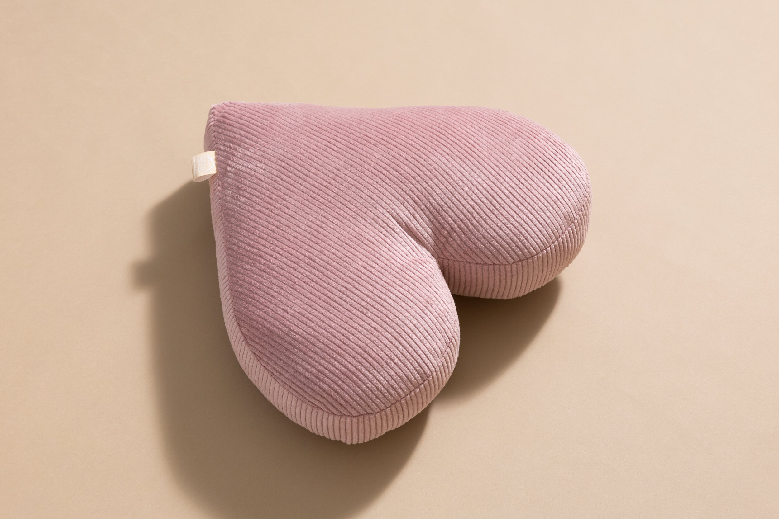 Almofada de Veludo Cotelê Coração Rosa Almofada de Veludo Cotelê Coração Rosa
