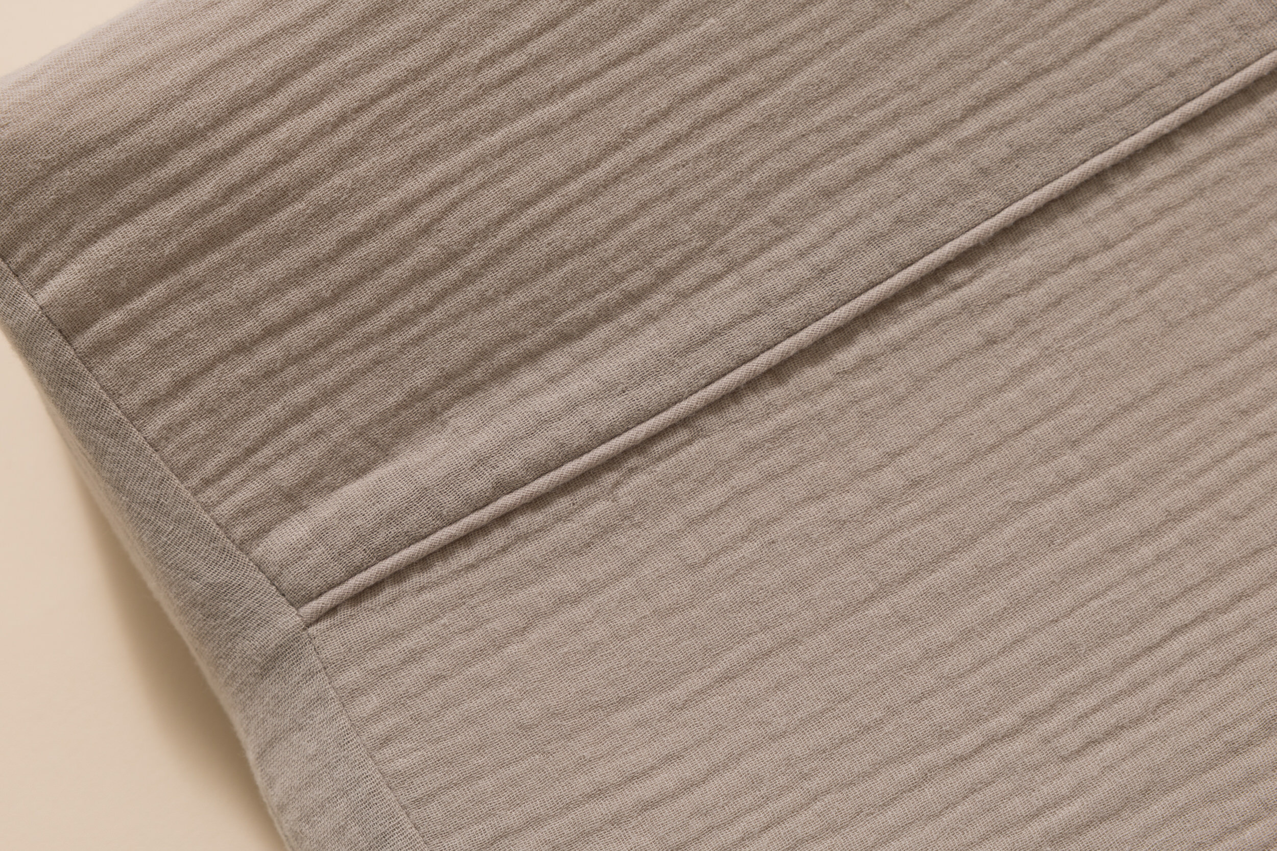 - Matelas à Langer en Mousseline Beige - (Mon Lit Cabane) - Image 5