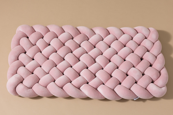 Geflochtene Matratze Rosa
