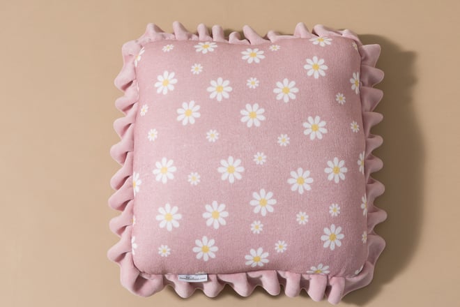 Square Velour Daisy Cushion - Powder Pink