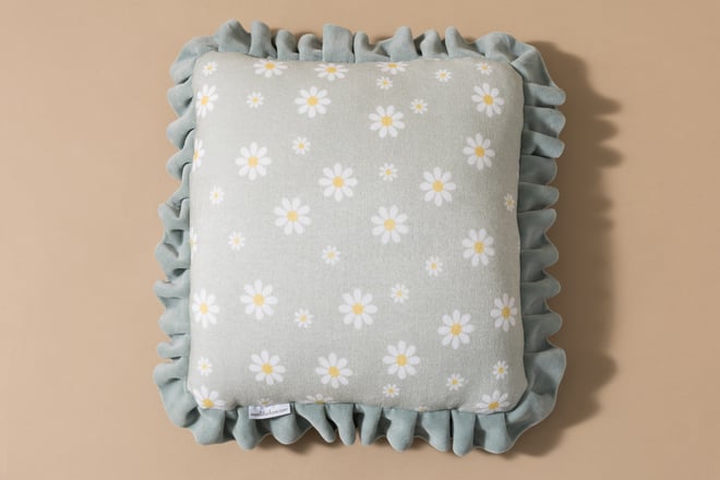 Square Velour Daisy Cushion - Powder Pink