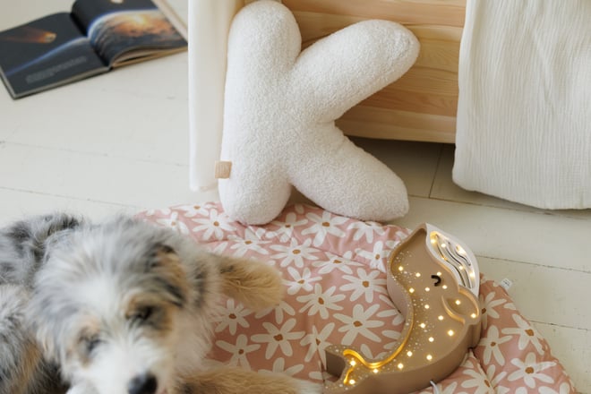 Coussin Lettre K - Bouclé Blanc