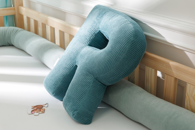 Cuscino Lettera R - Velluto a Coste Blu