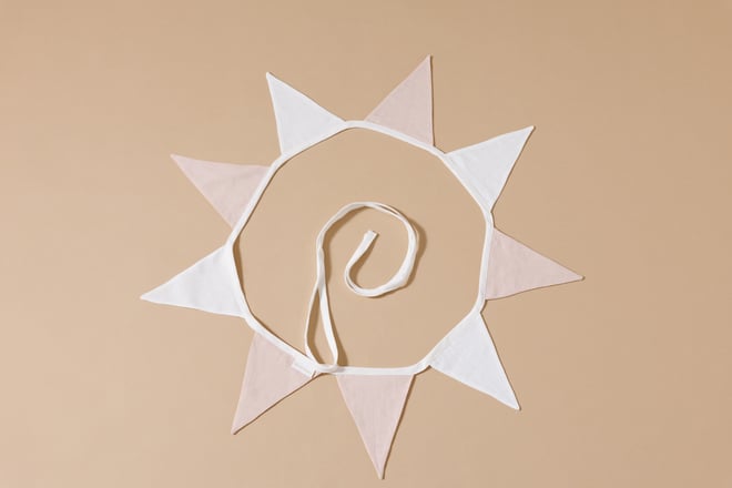 Linen Triangles Garland White and Pink