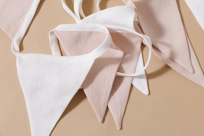 Linen Triangles Garland White and Pink