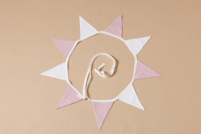 Guirlande Triangles en Lin Blanc et Rose Poudré