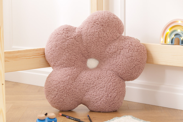 Bouclé-Gänseblümchen-Kissen – Rosa