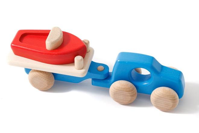 Jouet en bois - Voiture Remorque avec Bâteau